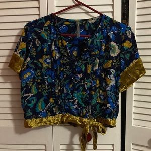 Worn once! ANTHROPOLOGIE Floral hippie crop top with golden velvet tie